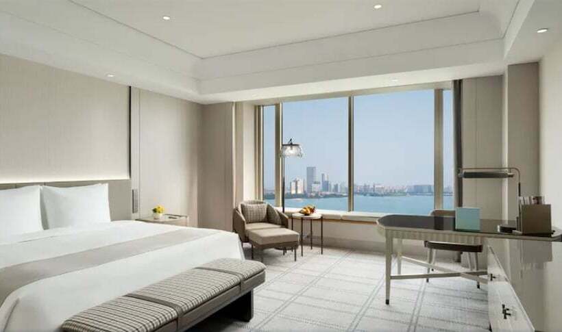 اتاق لوکس با چشم‌انداز دریاچه, Kempinski Hotel Suzhou