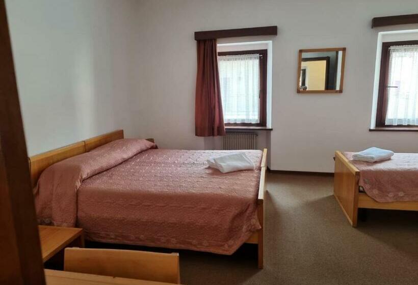 Номер Стандарт Трехместный, Albergo Spina