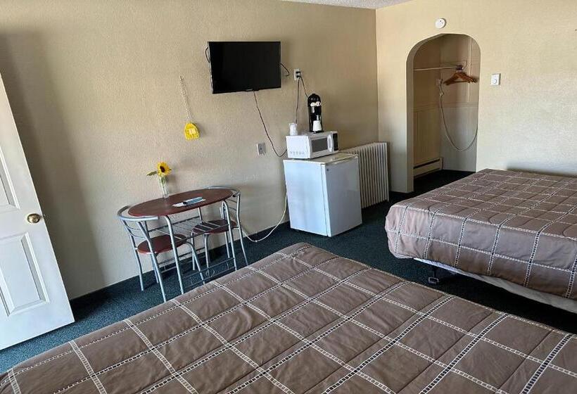 Номер Стандарт, Love Hotels Murdo On Interstate 90