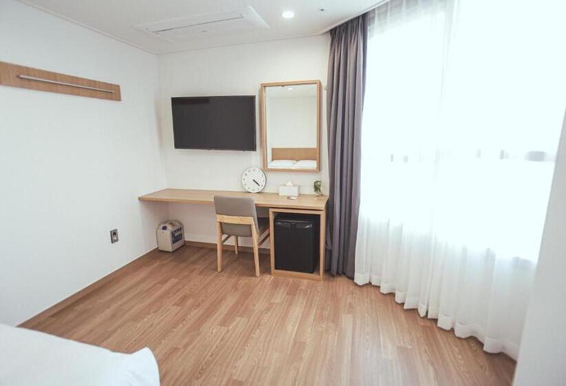 اتاق استاندارد, Kenny Stay Jeju Mosulpo
