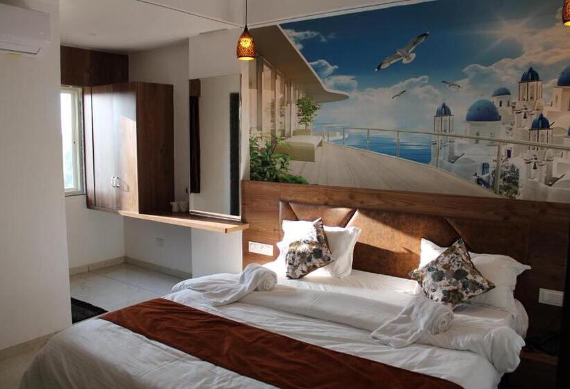 Номер Deluxe, The Grand Piano   Best Business Hotel In Patan