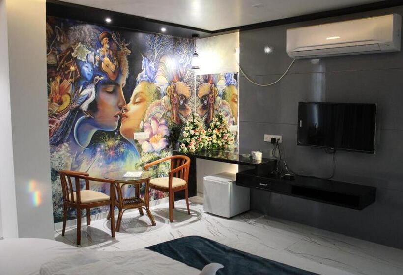 Люкс Superior, The Grand Piano   Best Business Hotel In Patan