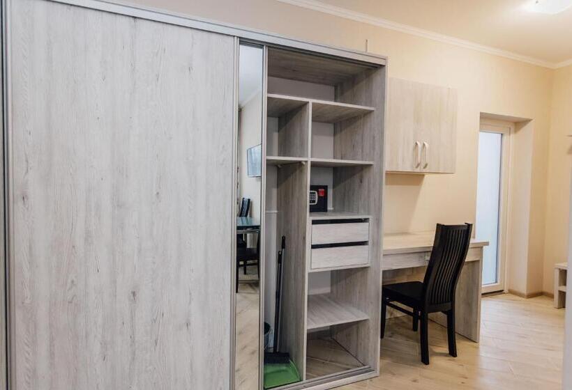 Четырехместный Номер Стандарт, Villa Grey House