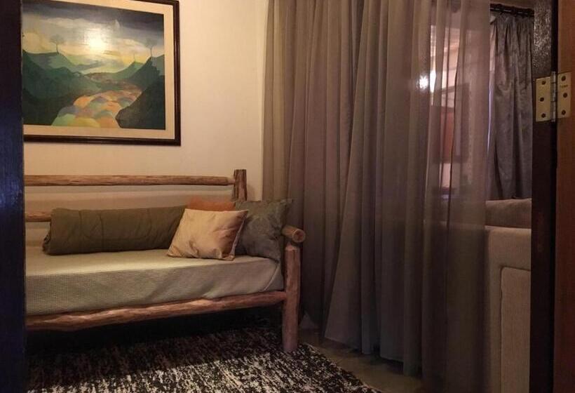 Люкс Deluxe Кровать Кинг, Pousada Casa De Mauá