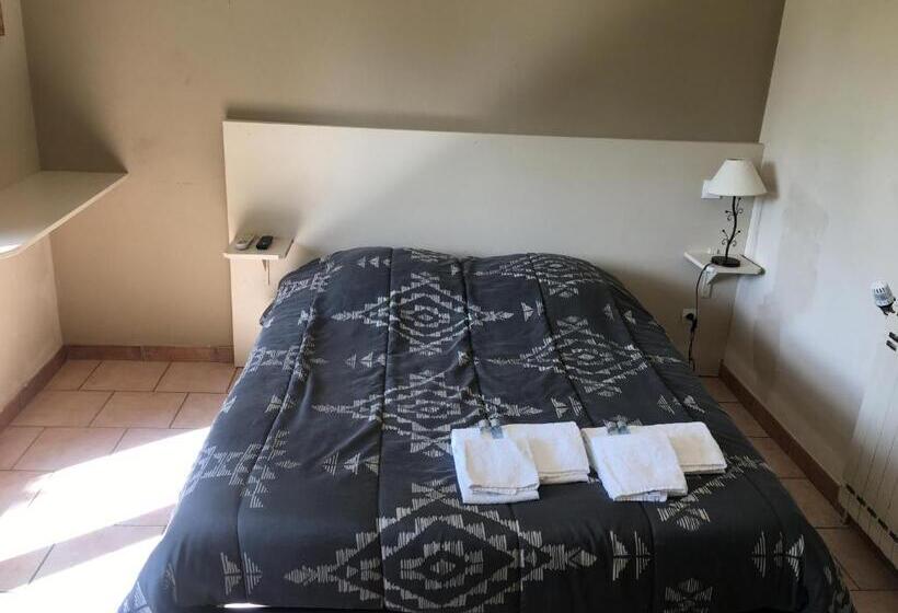 Номер Стандарт Вид на Сад, L'auberge Du Lac