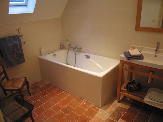 ファミリースイートの２ベッドルーム, Chambres D'hôtes Le Château De La Plante