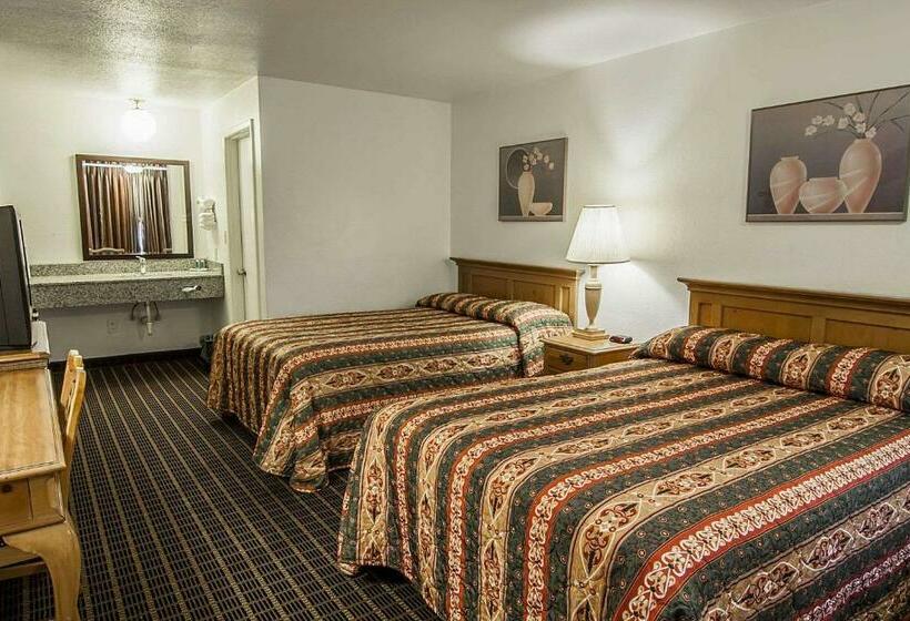 스탠다드 룸 더블 침대 2개, Rodeway Inn