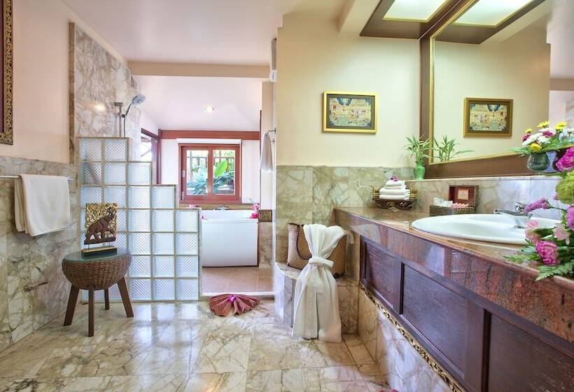 Вилла с 1 спальней и бассейном, Sandalwood Luxury Villa Resort
