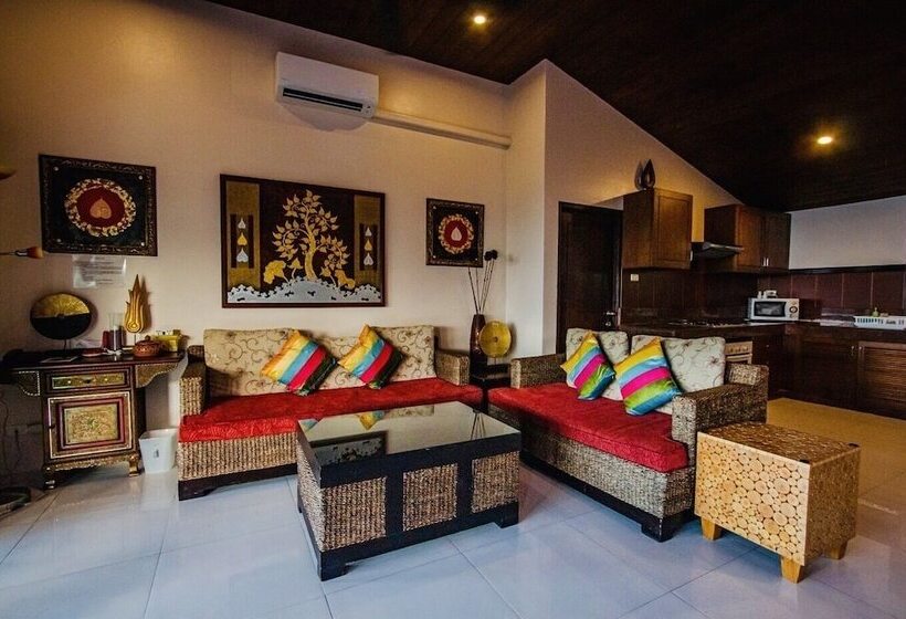 Вилла 3 Спальни с Бассейном, Sandalwood Luxury Villa Resort