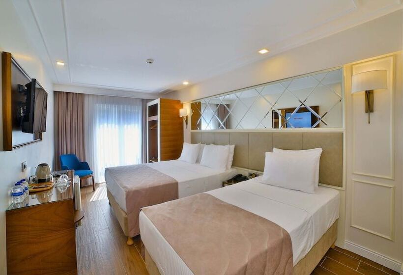 اتاق استاندارد سه نفره, Sorriso Hotel Due