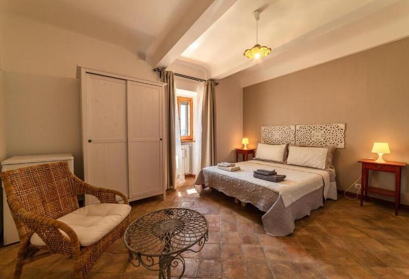 Трехместный Номер Стандарт с Видом, San Leo Albergo Diffuso