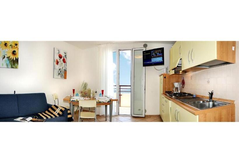 آپارتمان 1 خوابه با چشم‌انداز دریا, Residence Corallo