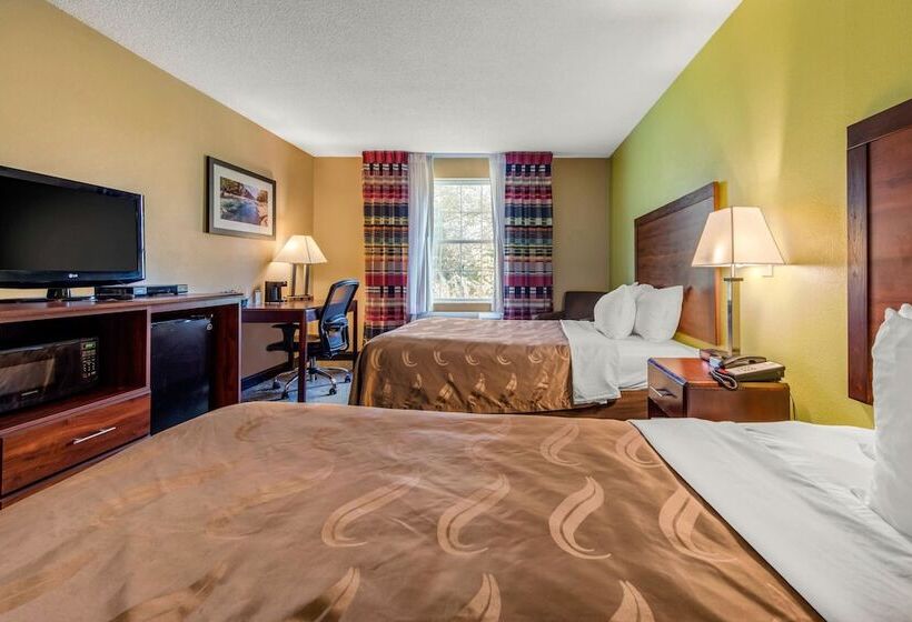 غرفه قياسيه سريرين مزدوجين, Quality Inn