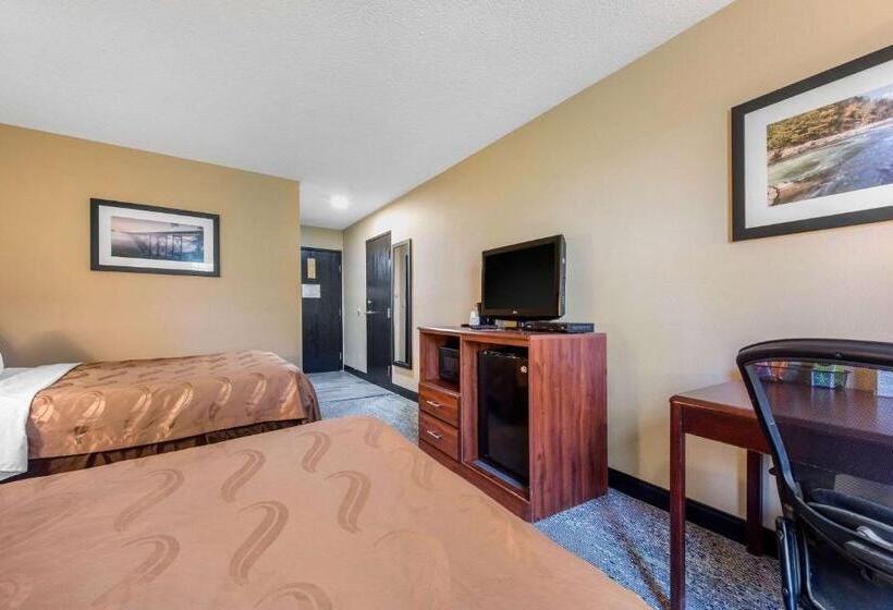 غرفه قياسيه سريرين مزدوجين, Quality Inn