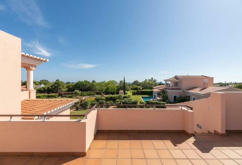 Вилла 3 Спальни с Бассейном, Vale Da Lapa Village Resort