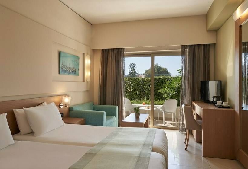 Номер Стандарт Вид на Сад, Atlantica Amalthia Beach Hotel   Adults Only