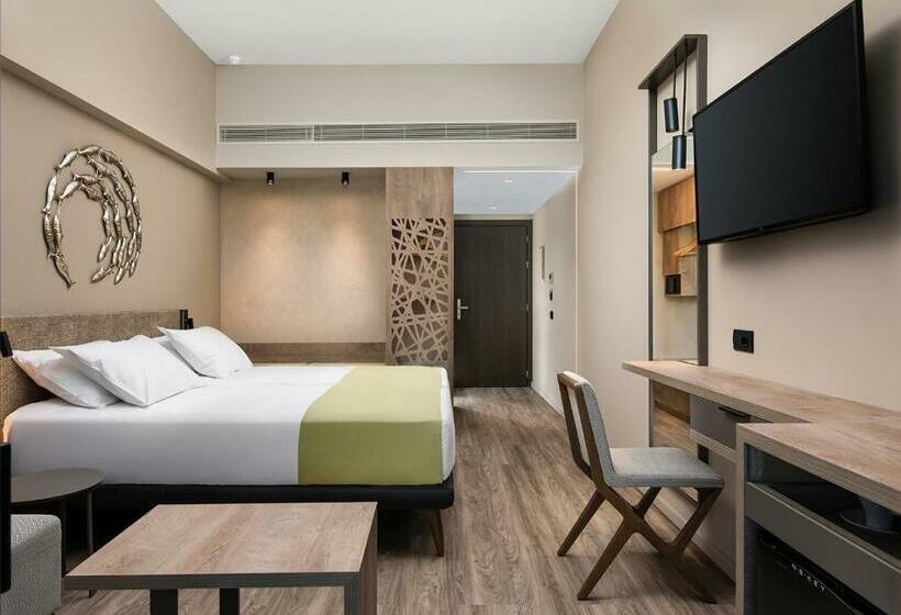 Номер Deluxe Вид на Бассейн, Atlantica Amalthia Beach Hotel   Adults Only