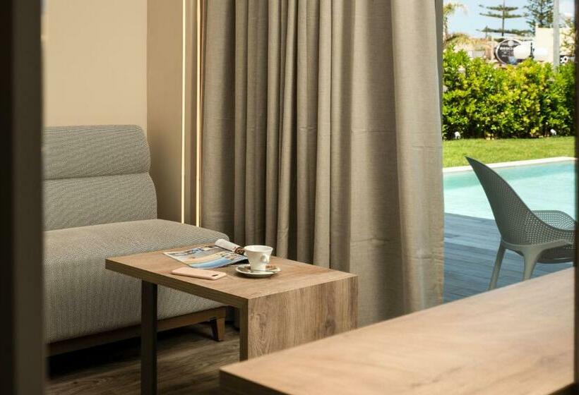 Quarto Deluxe Vista Piscina, Atlantica Amalthia Beach Hotel   Adults Only