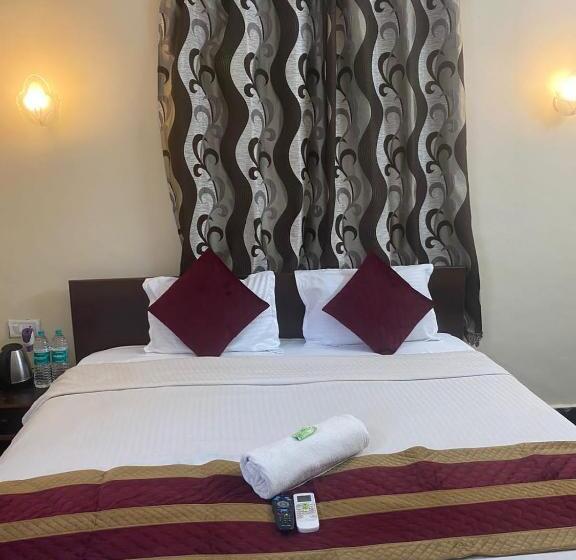 اتاق استاندارد با تخت بزرگ, Baga Villa