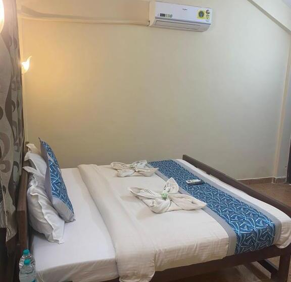 اتاق استاندارد با بالکن, Baga Villa