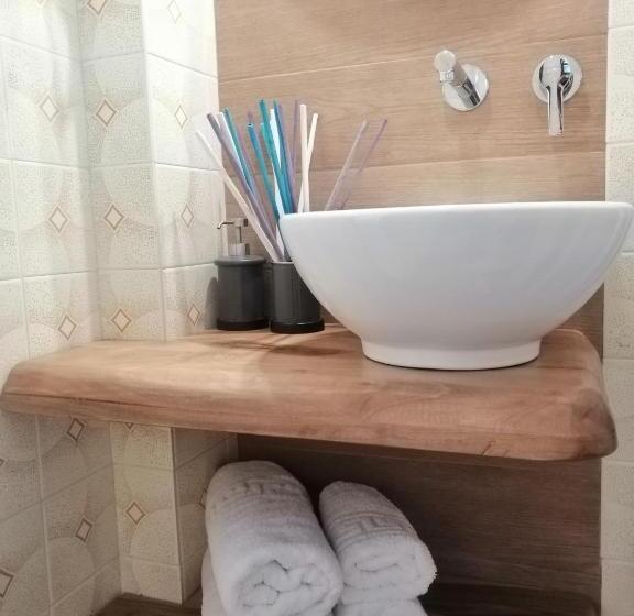 Номер Стандарт Вид на Бассейн, Christina Hotel, Adults Only, Heated Salt Water Pool