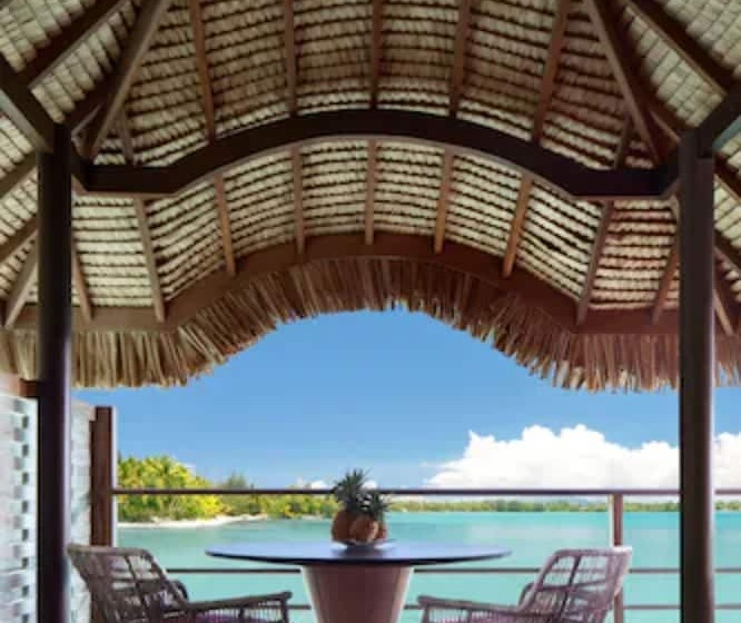 Suite Queen Bed, Four Seasons Resort Bora Bora