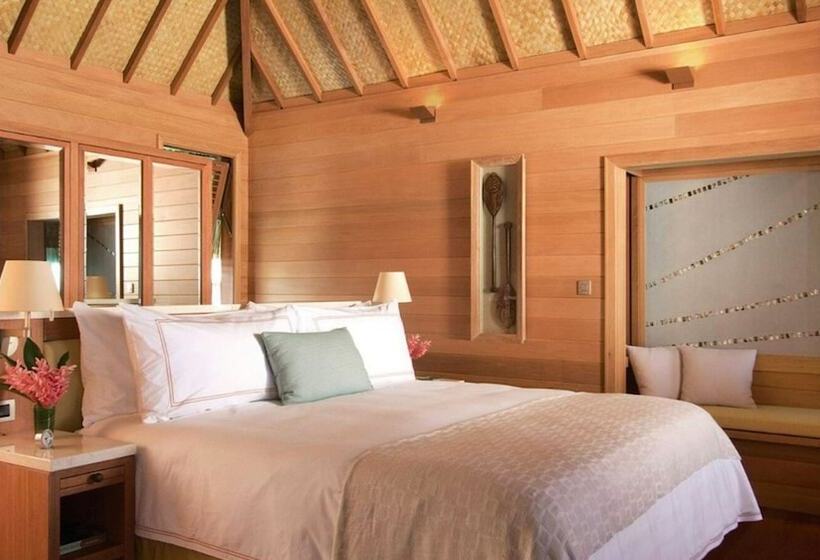Suite Queen Bed, Four Seasons Resort Bora Bora