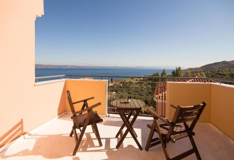 اتاق استاندارد با چشم‌انداز دریا, Sunrise Resort