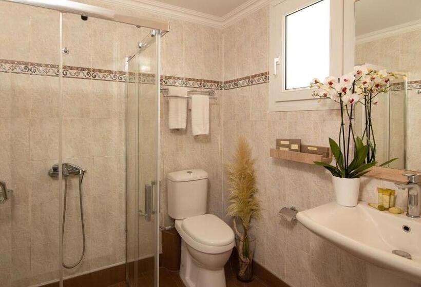اتاق استاندارد با چشم‌انداز دریا, Sunrise Resort