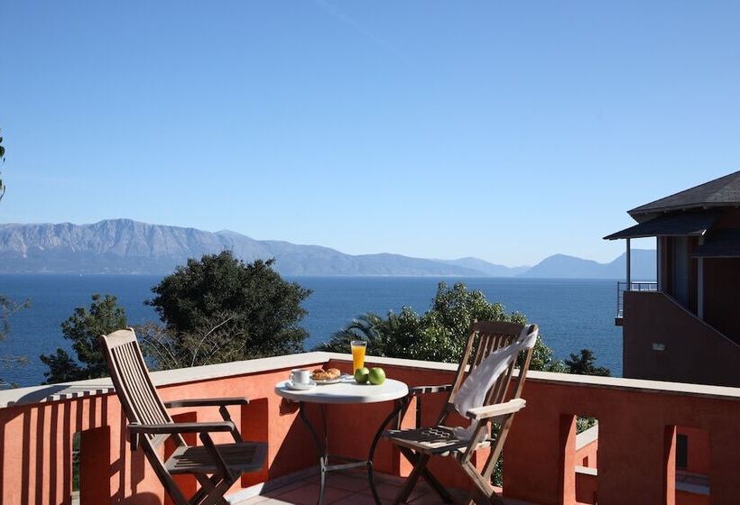 Люкс Вид на Море, Red Tower Hotel Lefkada