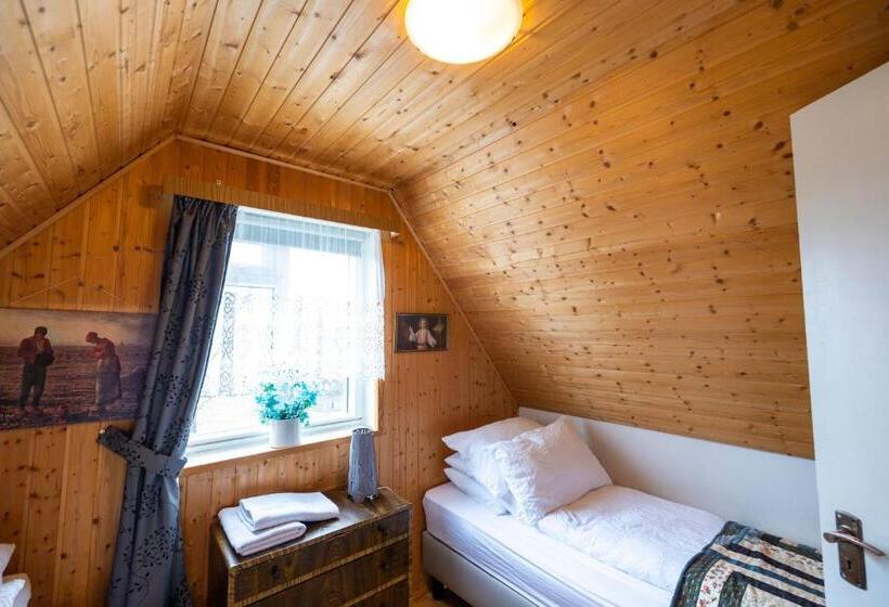 اتاق استاندارد, Heidi Guesthouse