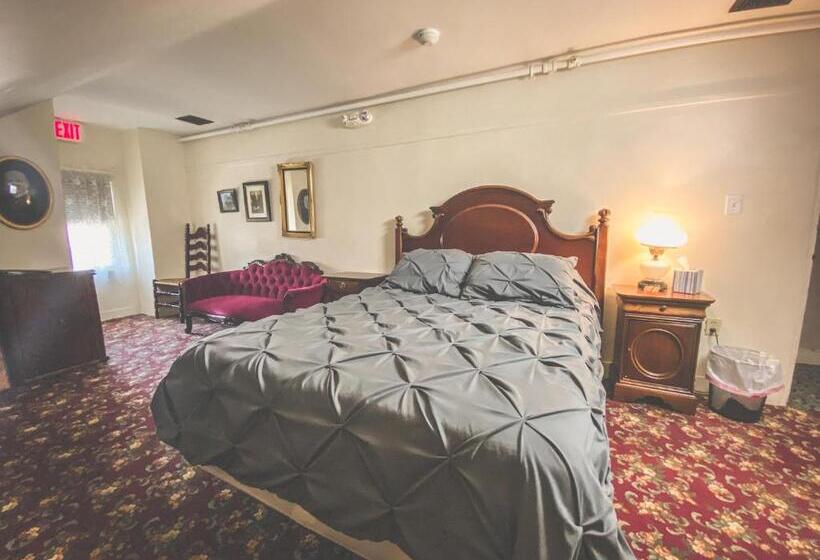 Номер Стандарт Совместная Ванная, Lizzie Borden House