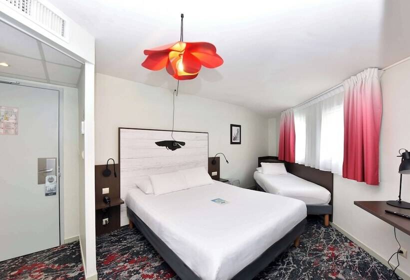 Номер Стандарт, Hôtel Kyriad La Rochelle Centre Ville