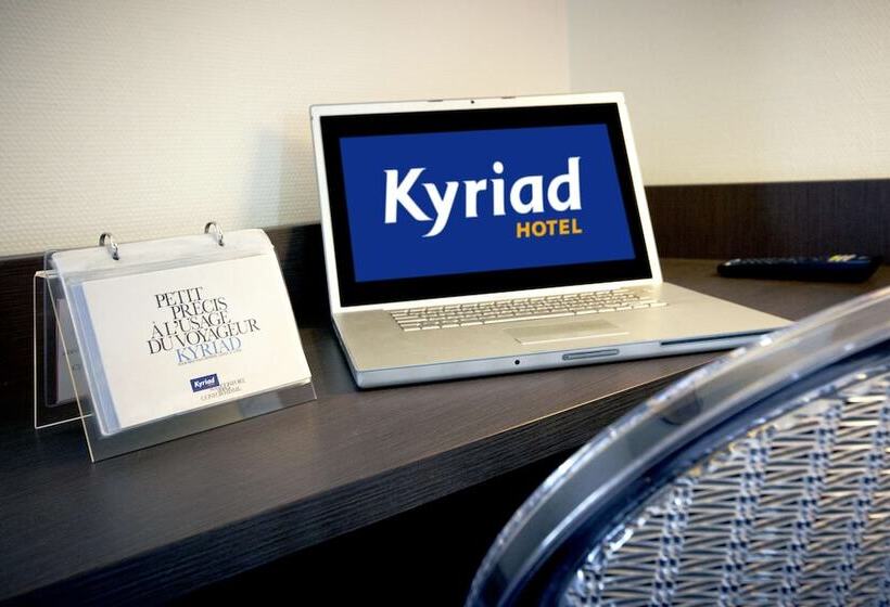 Номер Стандарт Трехместный, Hôtel Kyriad La Rochelle Centre Ville