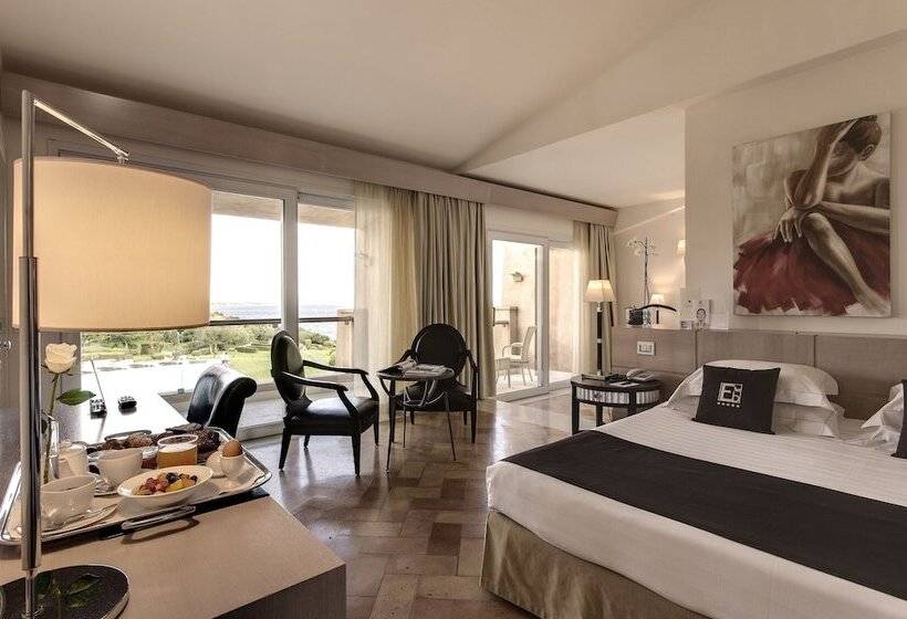 سوییت جونیور با چشم‌انداز دریا, L'Ea Bianca Luxury Resort