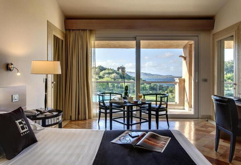 اتاق سه نفره سوپریور با چشم‌انداز دریا, L'Ea Bianca Luxury Resort