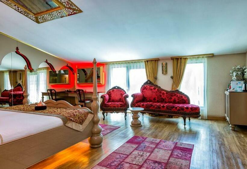 سوئیت با وان آب گرم, Sultania Boutique Class