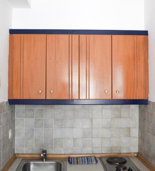 استودیوی استاندارد, Coralli Apartments