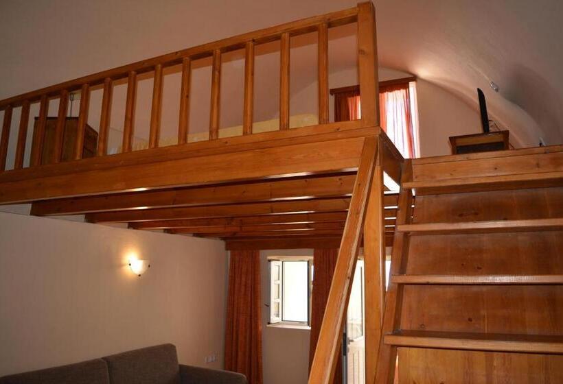 آپارتمان 1 خوابه, Anemomilos Suites