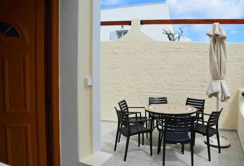 آپارتمان 1 خوابه همکف, Anemomilos Suites