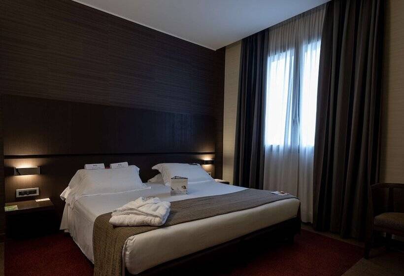اتاق لوکس, Best Western Plus Hotel Monza E Brianza Palace