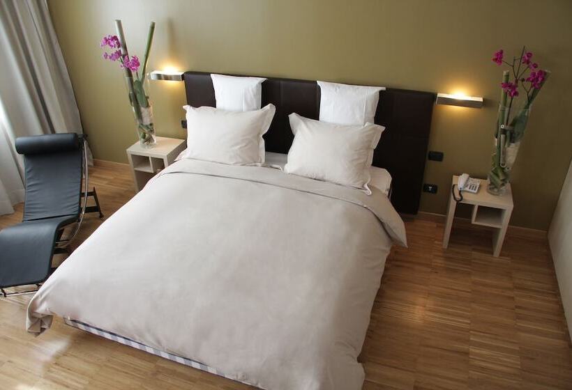 Номер Executive, Euro Hotel Residence