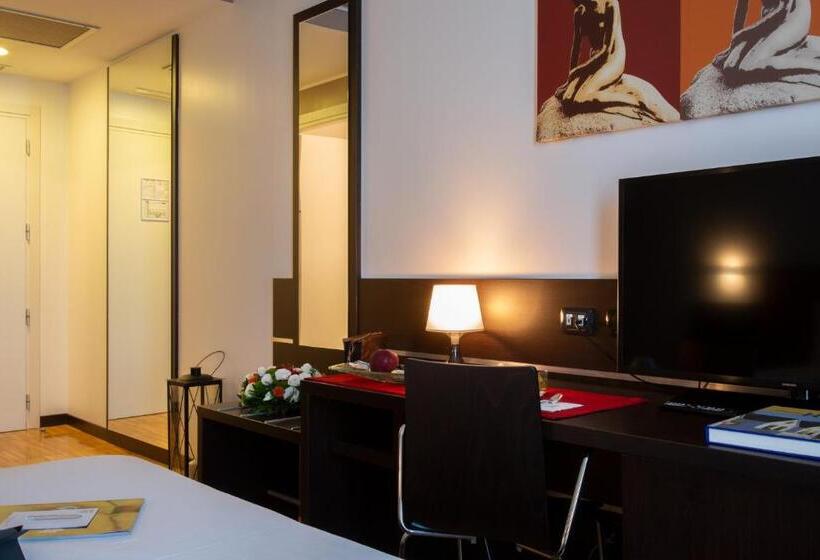 Классический Номер, Euro Hotel Residence