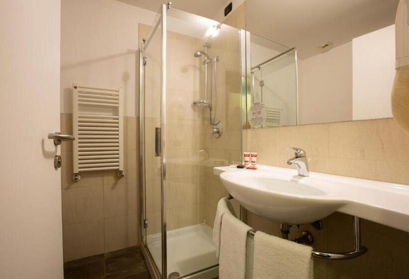 Номер Superior, Euro Hotel Residence