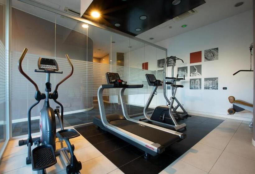Трехместный Номер Классика, Euro Hotel Residence