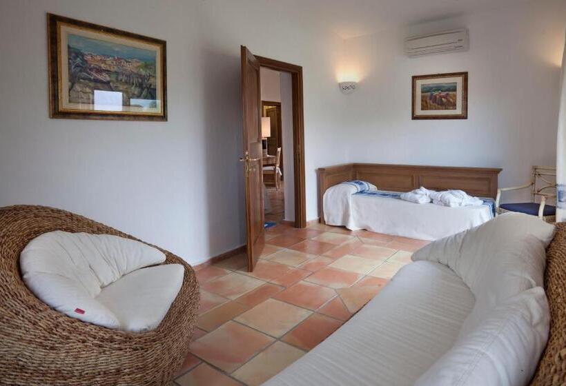 Четырехместный Номер Superior, Felix Hotels   Country Resort Parco Degli Ulivi