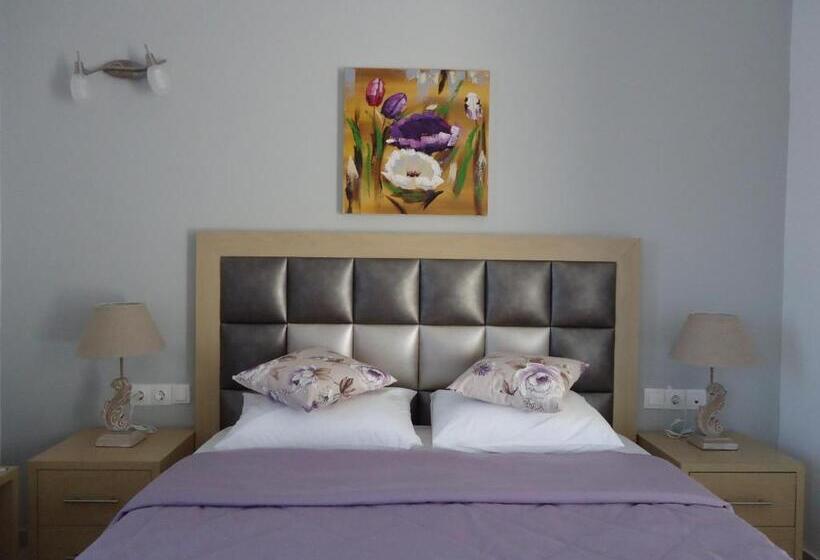 Triple Room Sea View, Rita S Place