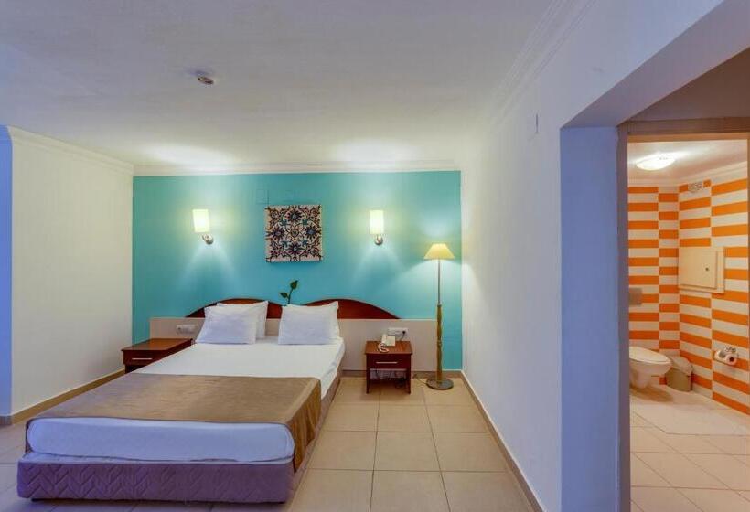 اتاق خانوادگی, Yelken Mandalinci Spa & Wellness Hotel   All Inclusive