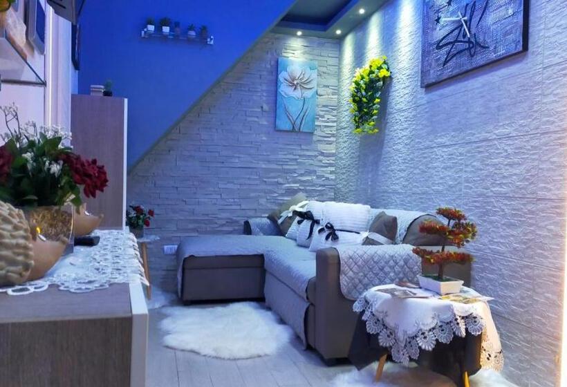 اتاق خانوادگی, B&b Dali