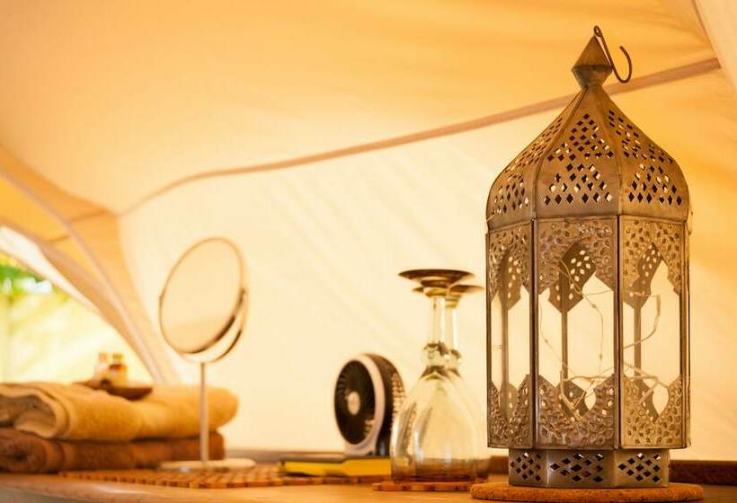 چادر با خدمات رفاهی لوکس, Wild Lotus Glamping